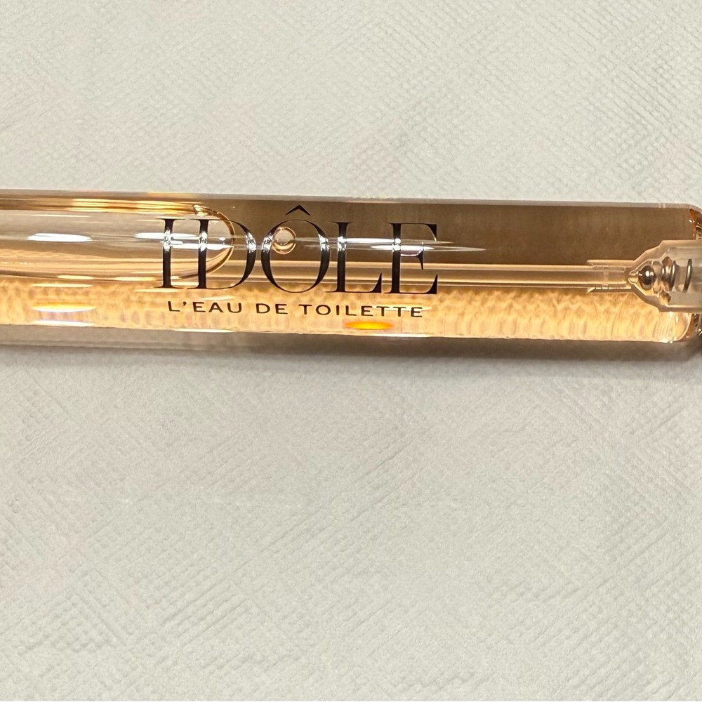 Lancôme Idole Eau de Toilette 10mL/0.34 FlOz
Purse spray